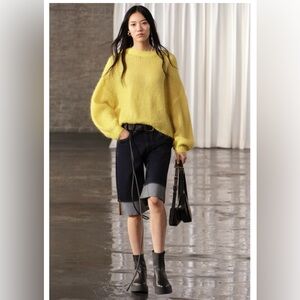 Zara NWOT RELAXED HIGH WAIST DENIM SHORTS, Size 8